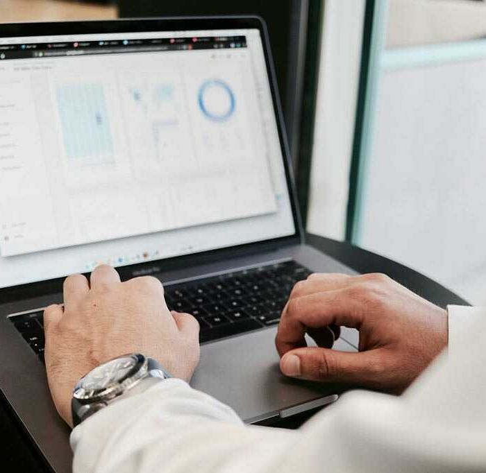 Brand Buzz: Breaking News in Advertising & Digital Marketing