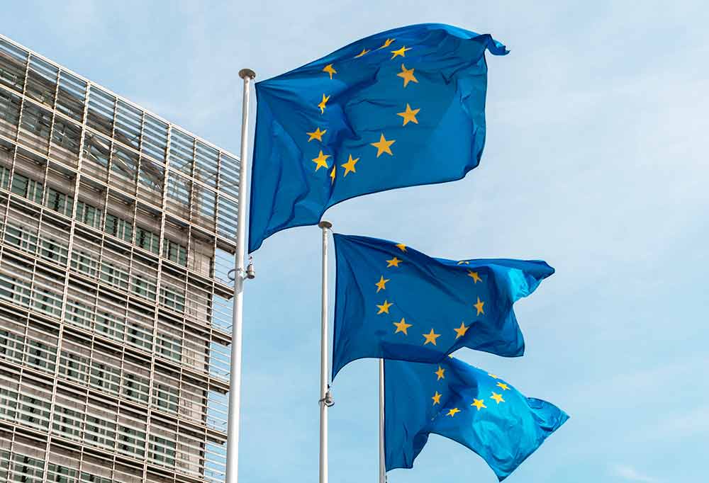 under-investigation-political-scandals-rocking-the-establishment