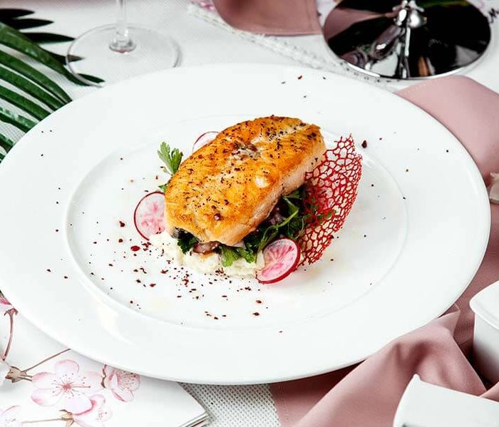 Fried salmon with rice raddish