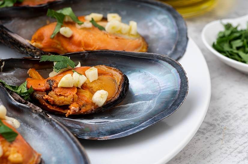 Happy Hour-Seven Days a Week Available at the Bar from 4:00pm – 6:00pm