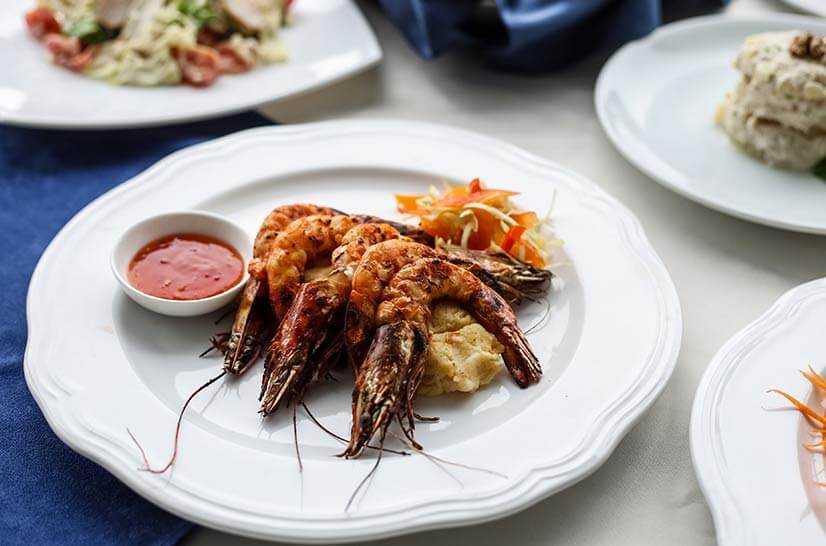 We Offer our Early Dining Discounted Menu Nightly