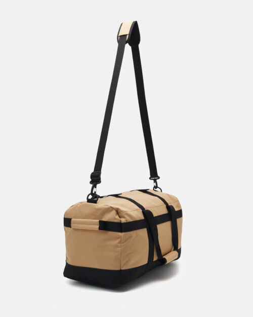 Sturdy big travel bag