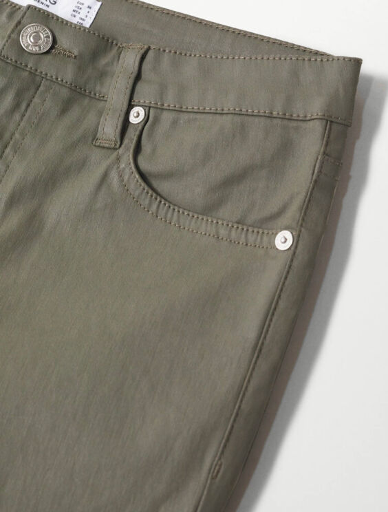 Wideleg pants with elastic waist