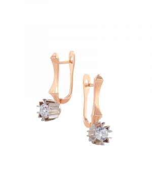 Gold Earrings With Diamond