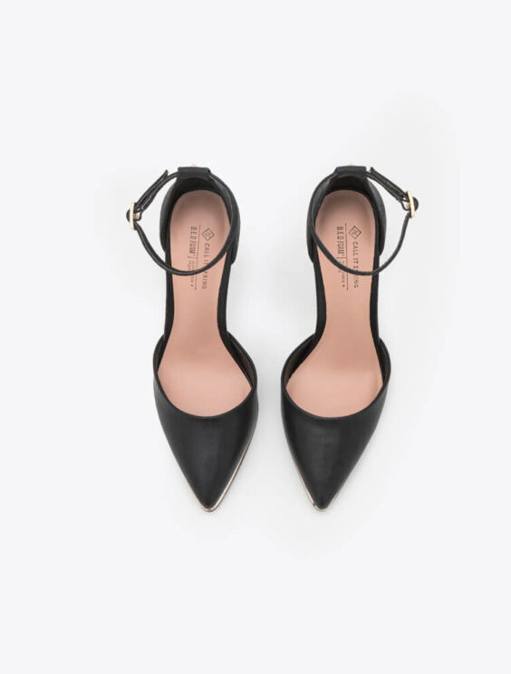 High-heeled Shoes