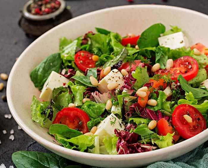 Grilled shrimp & avocado salad