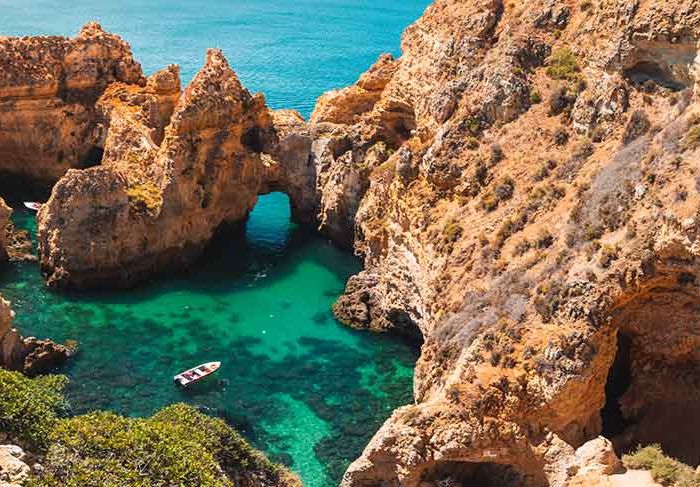 How to Travel the World on a Budget